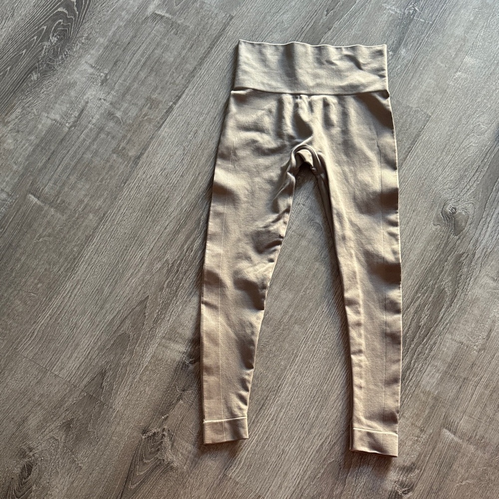 Set Active Tan Leggings